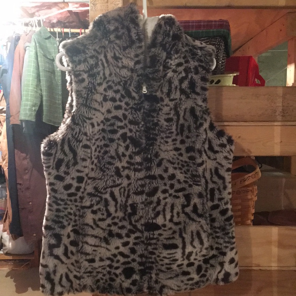 Women’s Reversible Vest. 👧🏻